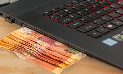 business-cash-close-up-commerce-414825 SEO dla software house oraz firm z branży IT - zdjęcie nr 10